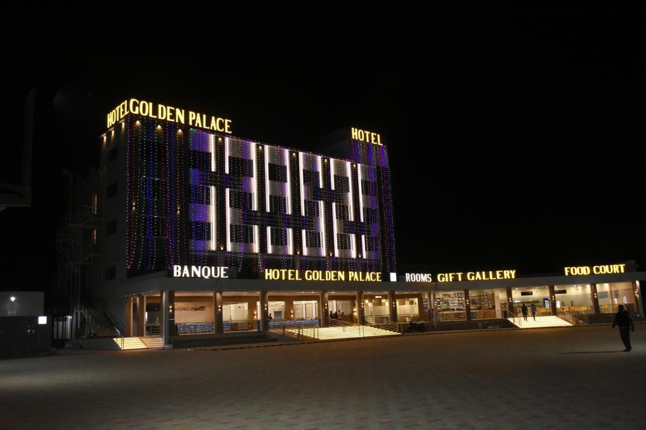 Hotel Golden Palace & Rooms Hālol Exterior foto